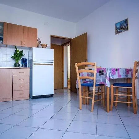 Jasko 2895 Πανσιόν 3*