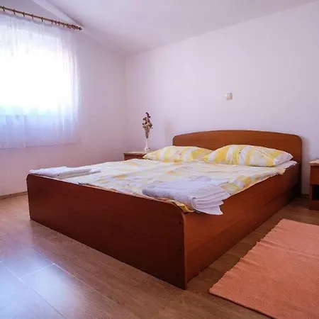 Jasko 2895 Pensión Barbat na Rabu