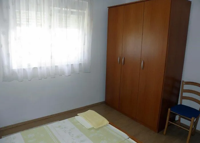 ゲストハウス Jasko 2895 3*